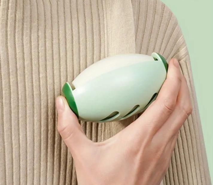 Reusable Silicone Lint Roller | Portable Dust & Hair Remover | Travel-Friendly | 1 Pc